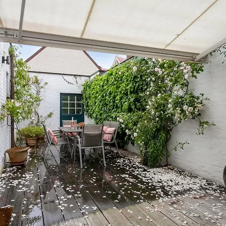 Charming House For 6 Persons With Sunny-Terrace In Knokke Hébergement de vacances Knokke-Heist